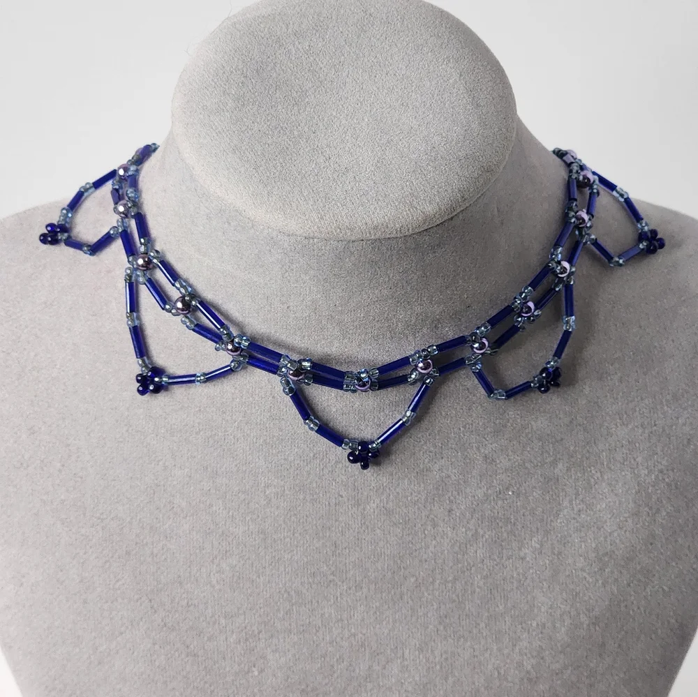 Vintage 90s Y2K Blue Beaded Choker Necklace